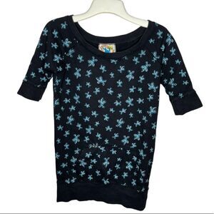 Blue Bird Fleur de Lis Top